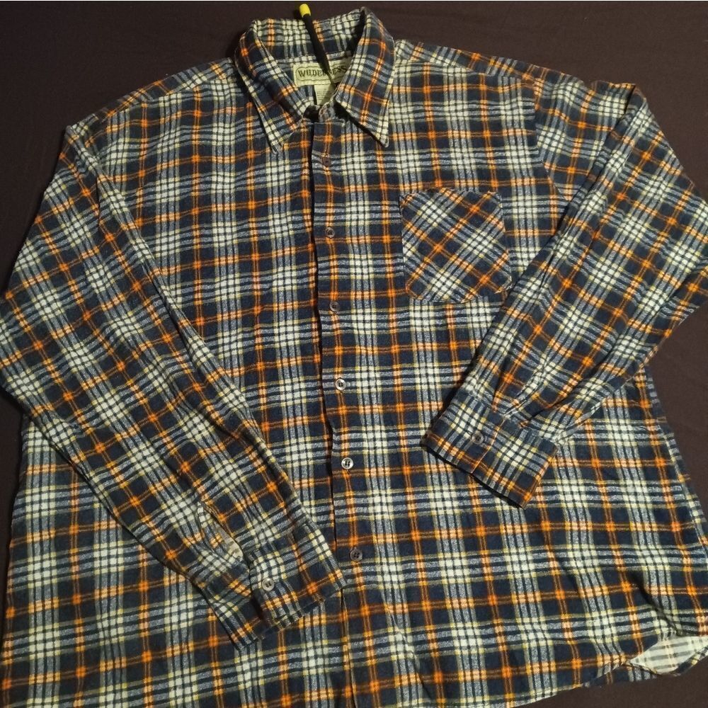 Wilderness brand 100% Cotton Flannel Shirt - Size: Large (0316)